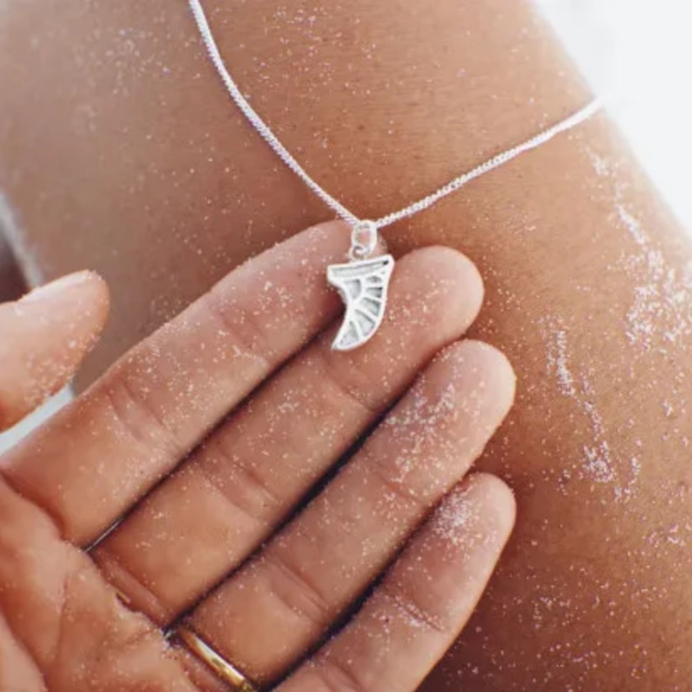 ISO Goldfish Kiss x Luna and Rose Surf Fin Pendant/Necklace